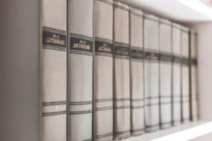 Русские авторы исторических романов: обложка статьи о писателях и лучших книгах