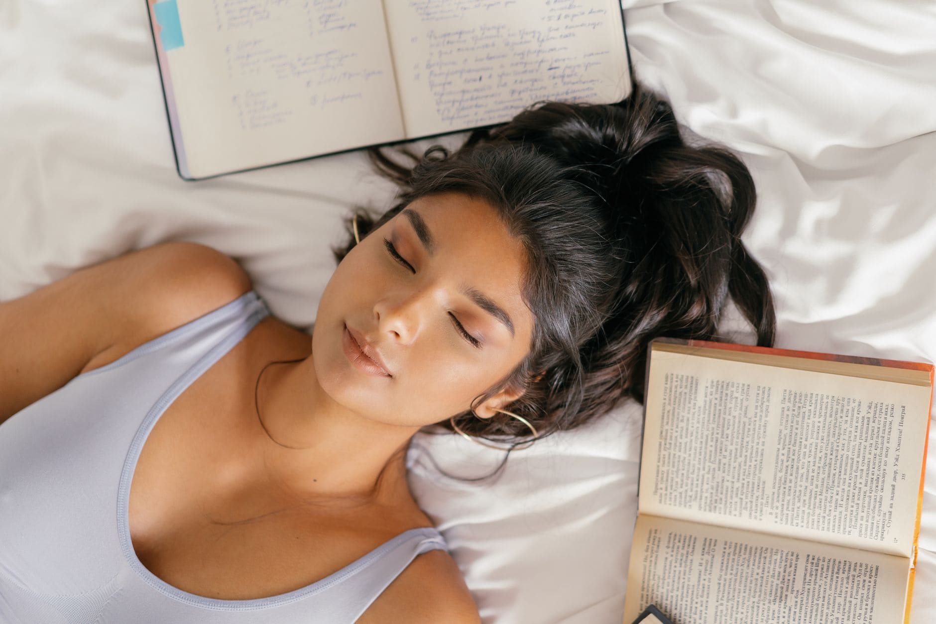 25 книг по саморазвитию для летнего чтения: вдохновение на каждый день