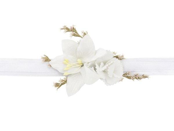 Flower wrist corsage, white